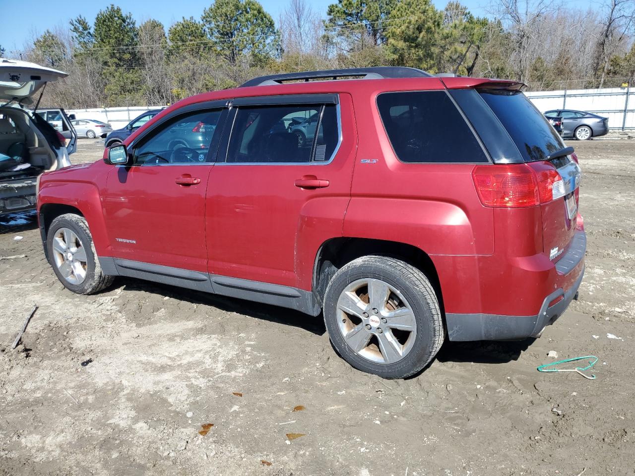 2015 GMC Terrain - Image 2