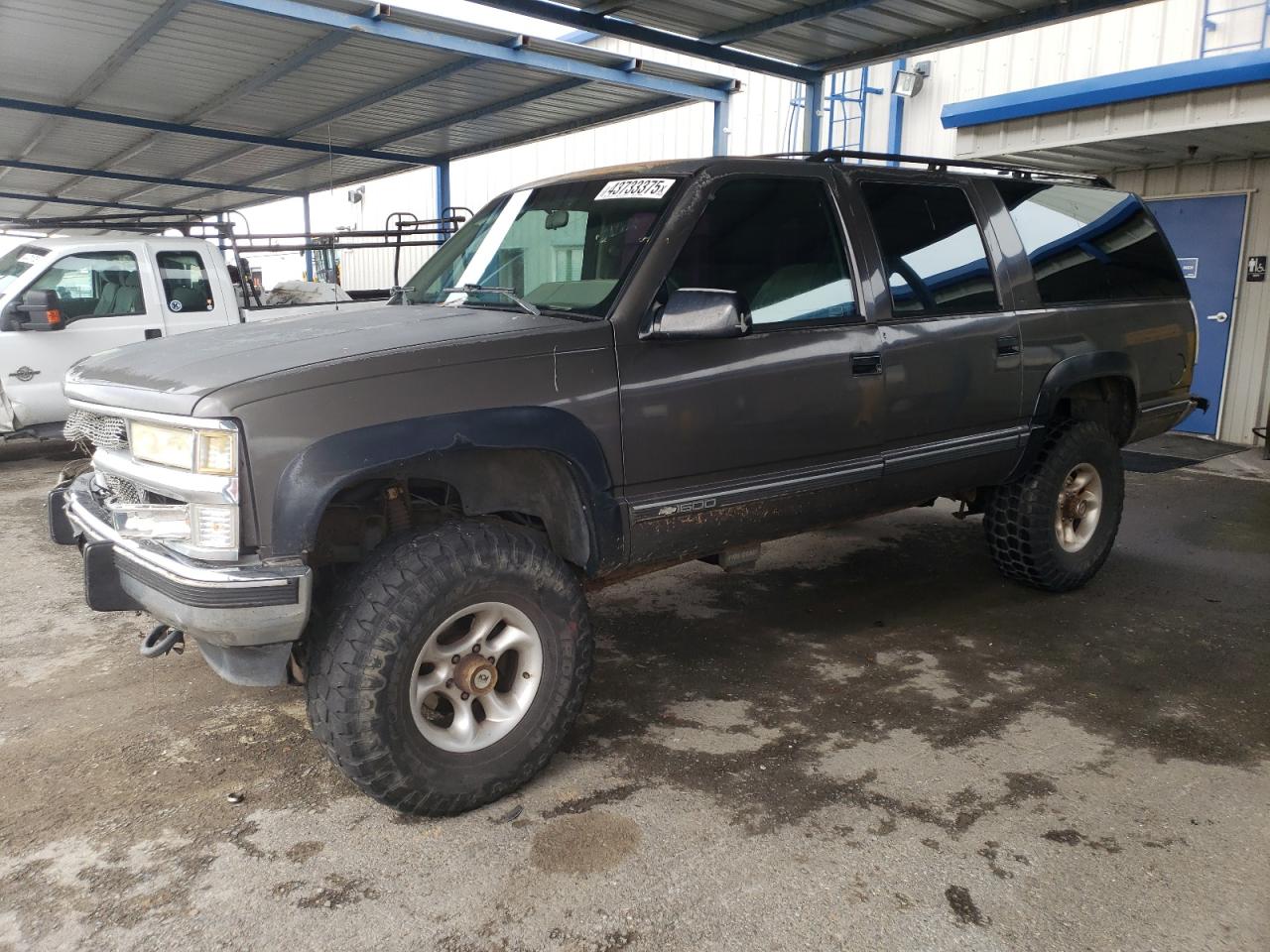 1993 Chevrolet Suburban - Image 1