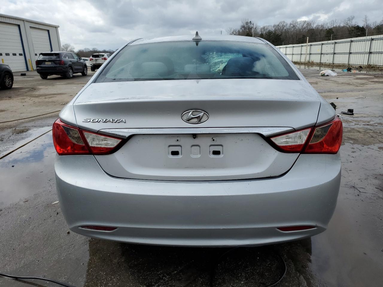 2013 Hyundai Sonata - Image 6