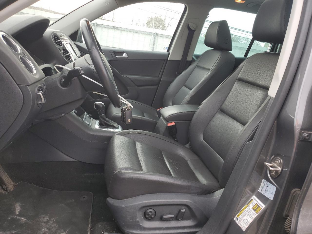 2016 Volkswagen Tiguan - Image 7