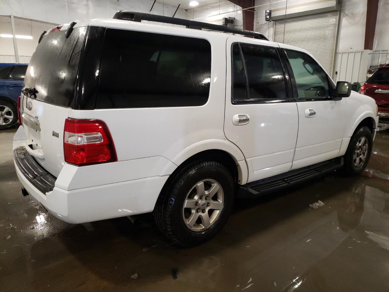 2010 Ford Expedition - Image 3