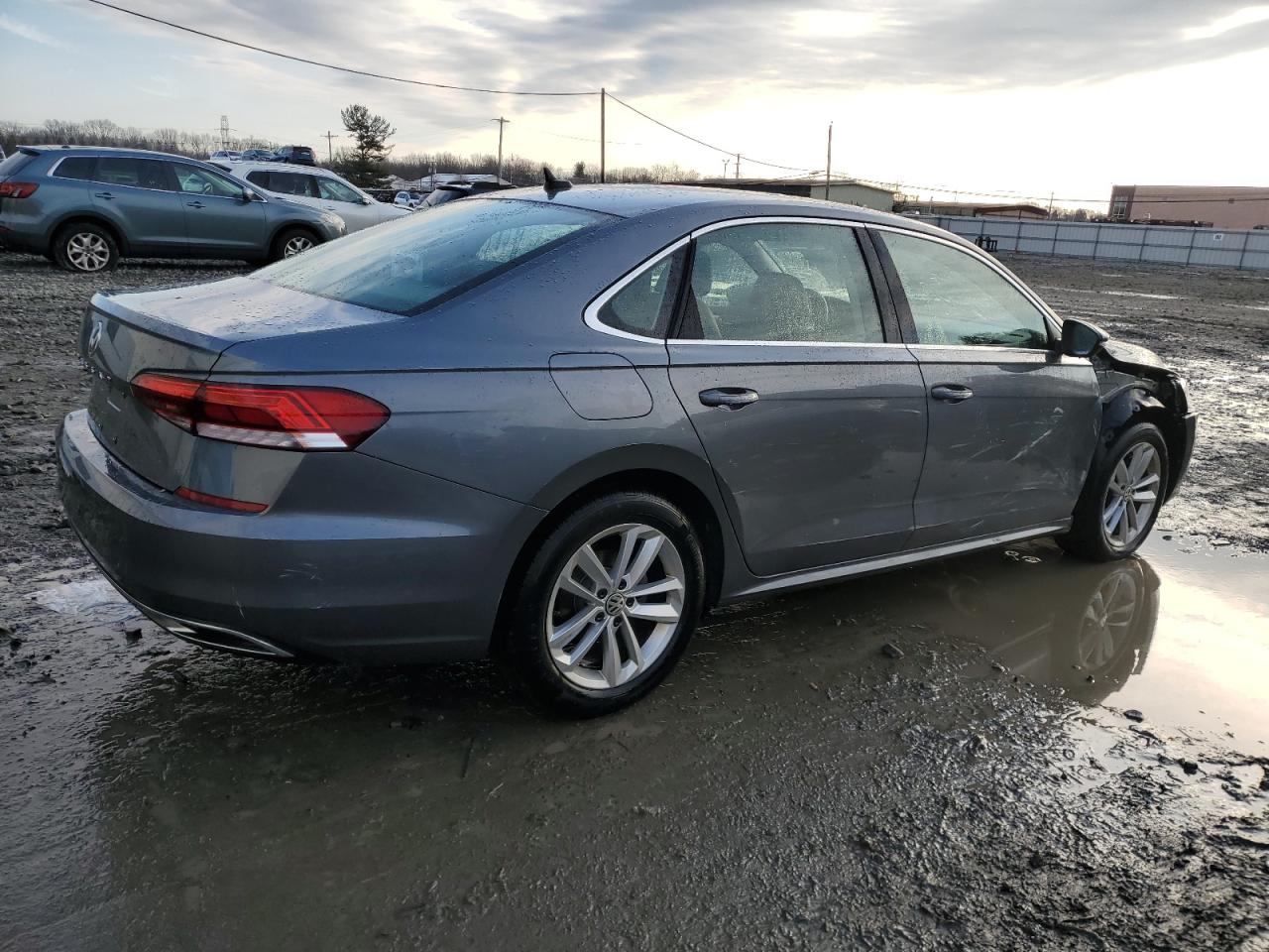 2020 Volkswagen Passat - Image 3