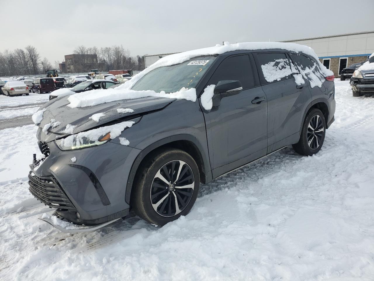 2021 Toyota Highlander - Image 1