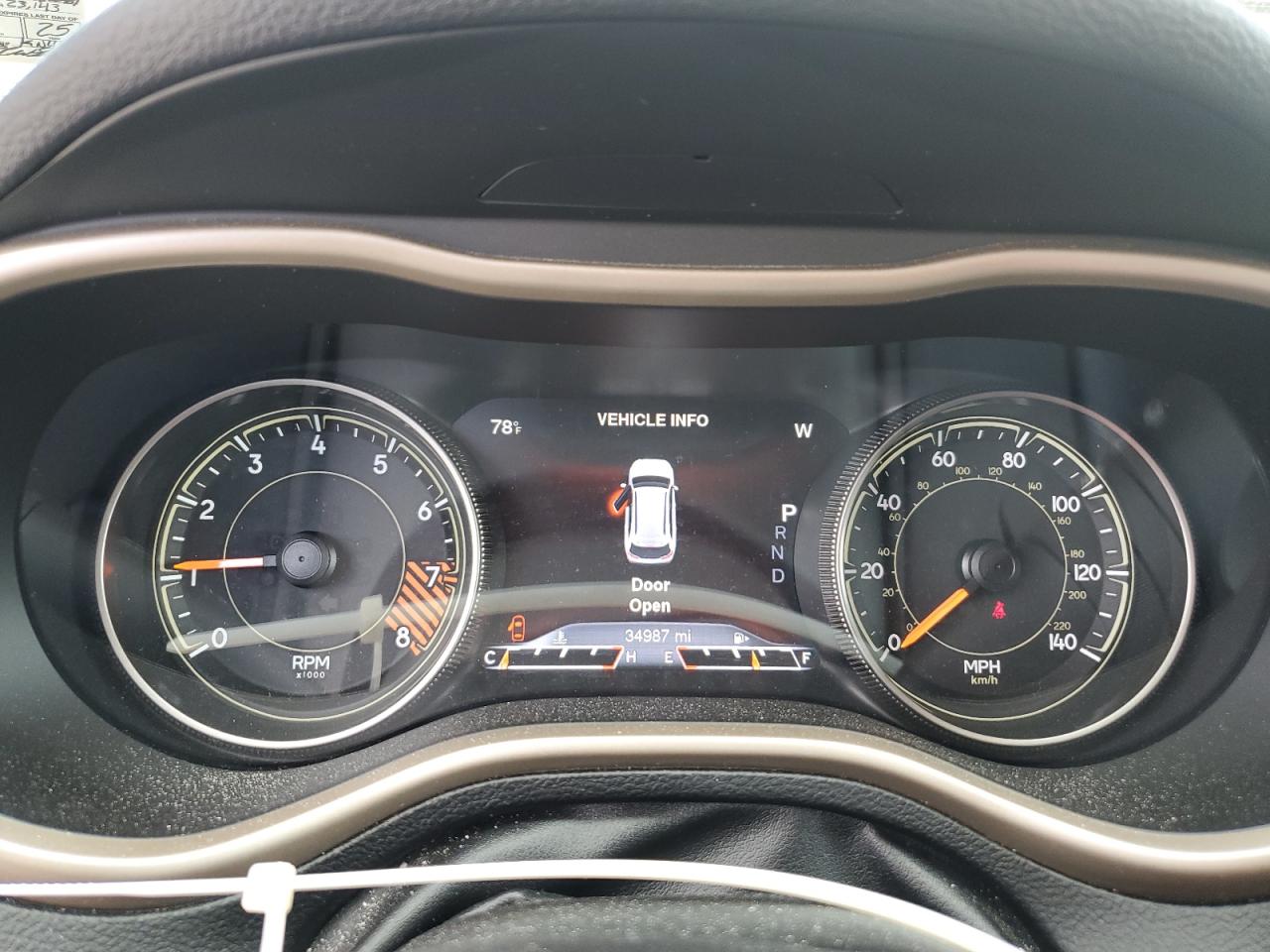 2015 Jeep Grand Cherokee - Image 9