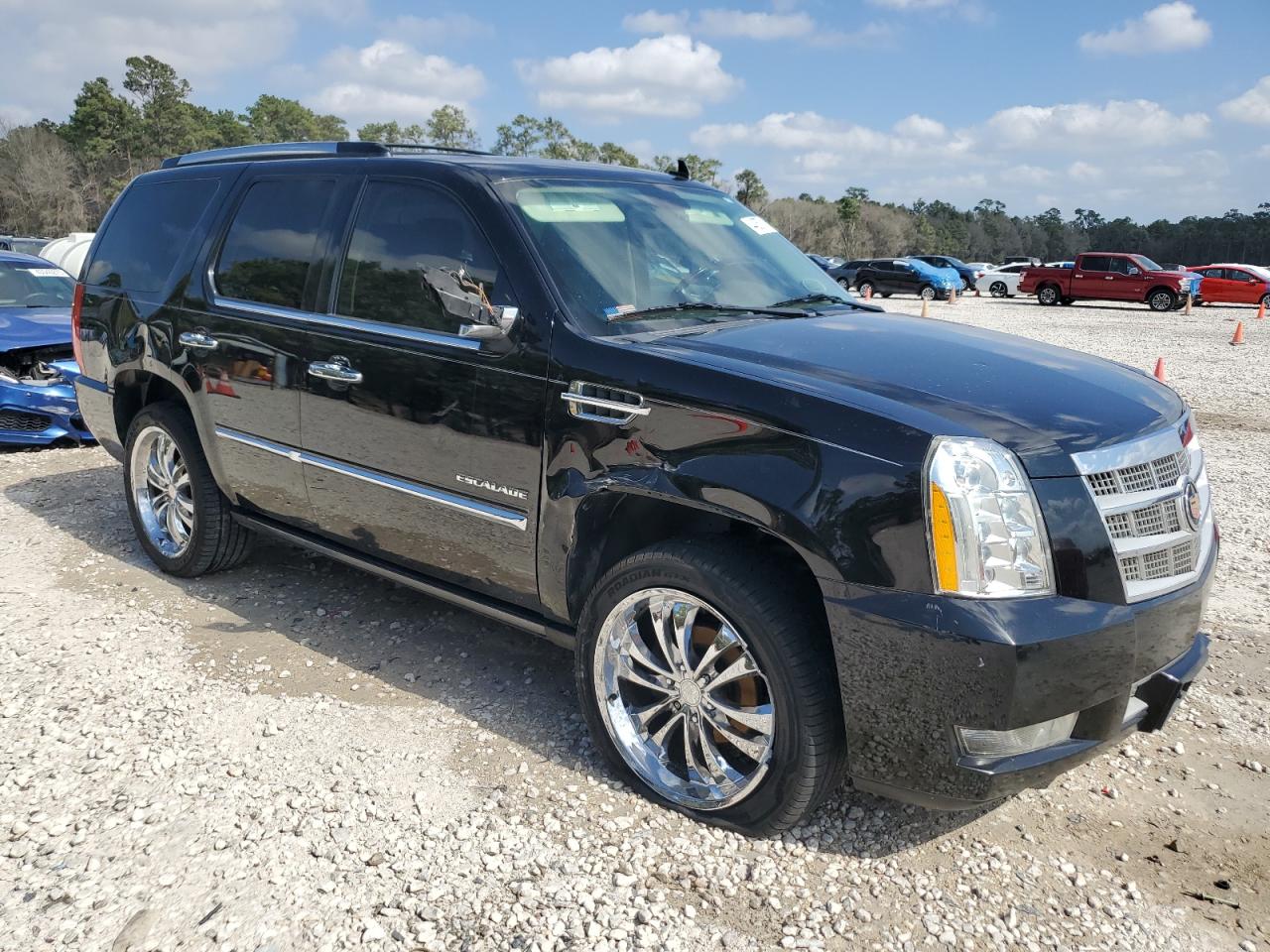 2013 Cadillac Escalade - Image 4
