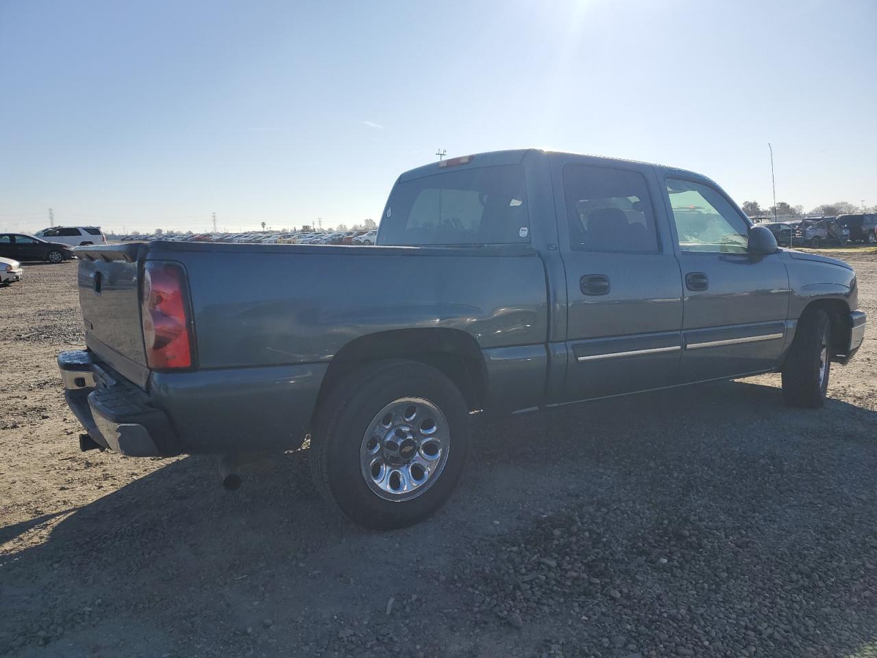 2006 Chevrolet Silverado - Image 3