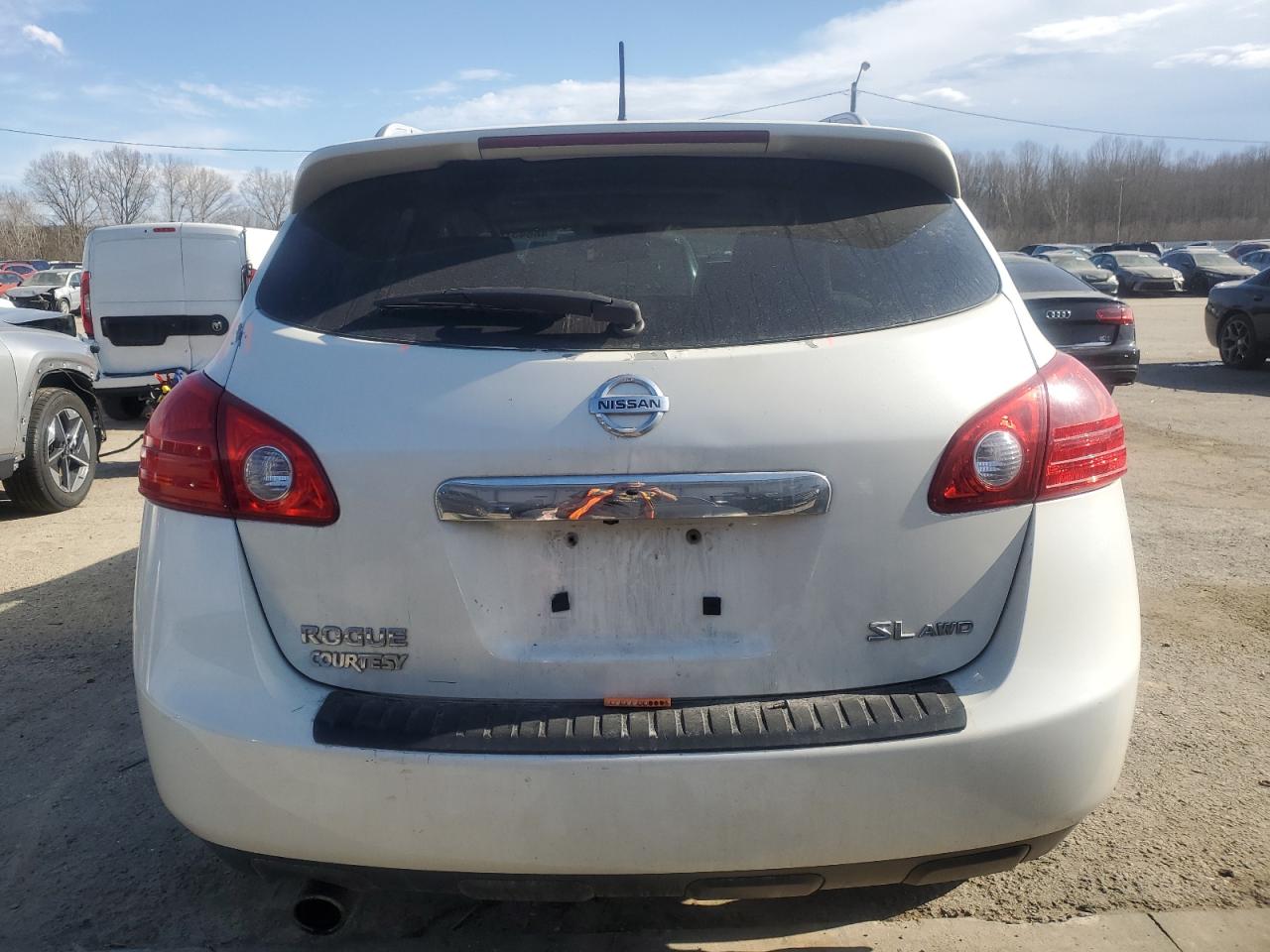 2013 Nissan Rogue - Image 6