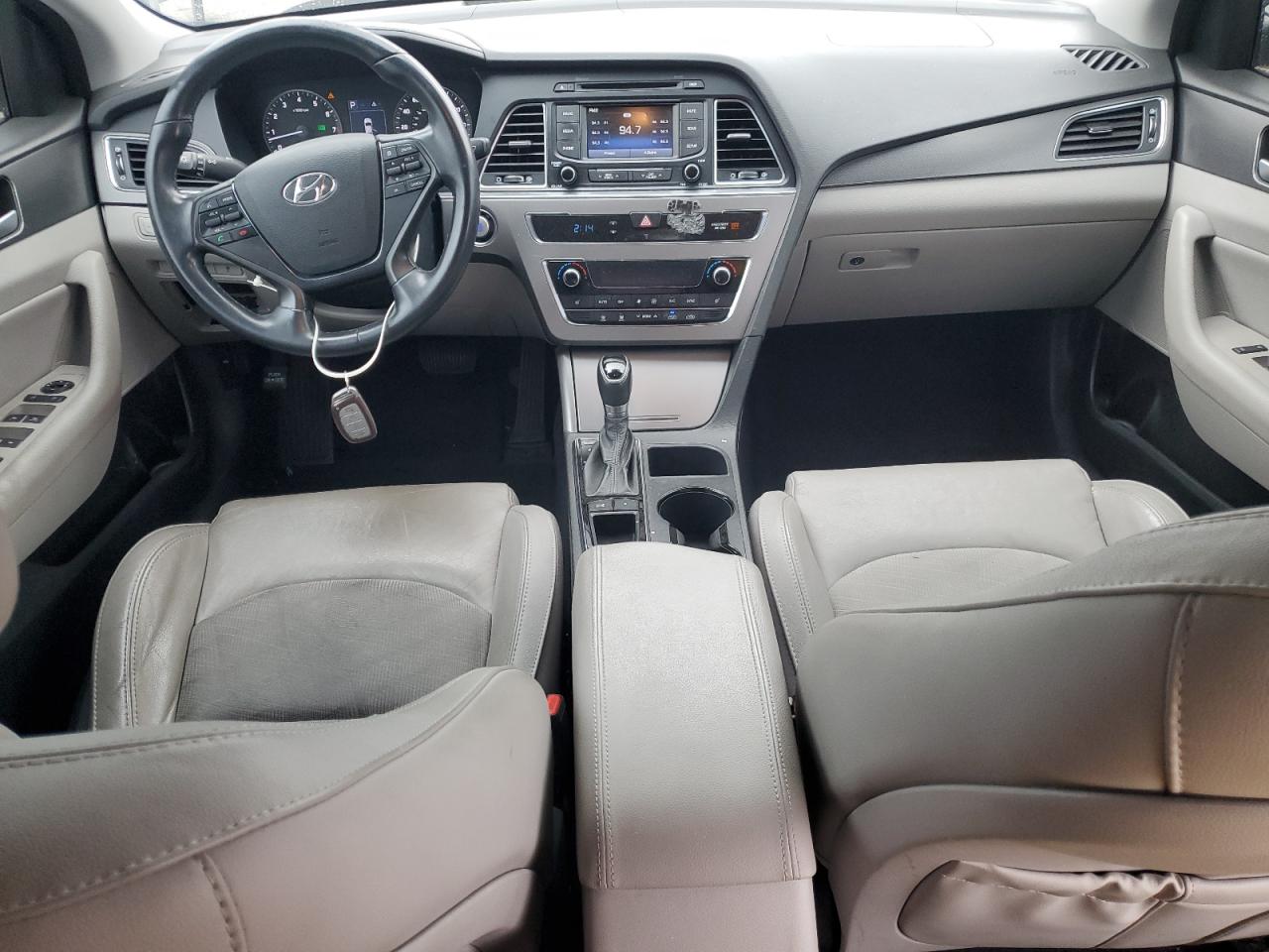 2015 Hyundai Sonata - Image 8