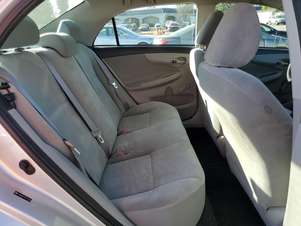 2011 Toyota Corolla - Image 10