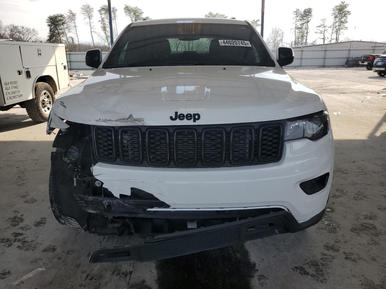 2018 Jeep Grand Cherokee - Image 5