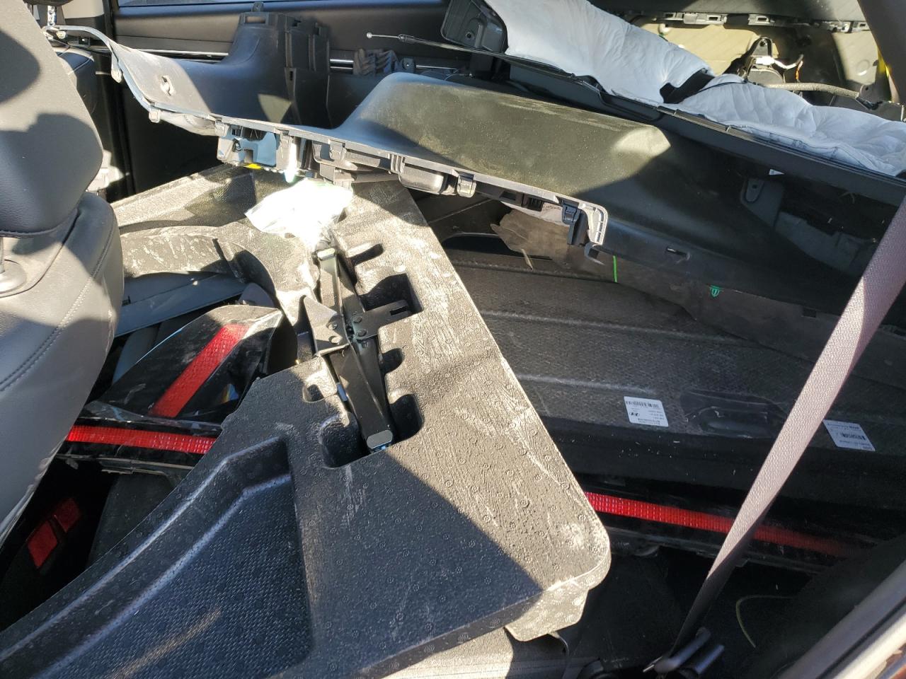2023 Hyundai Tucson - Image 12