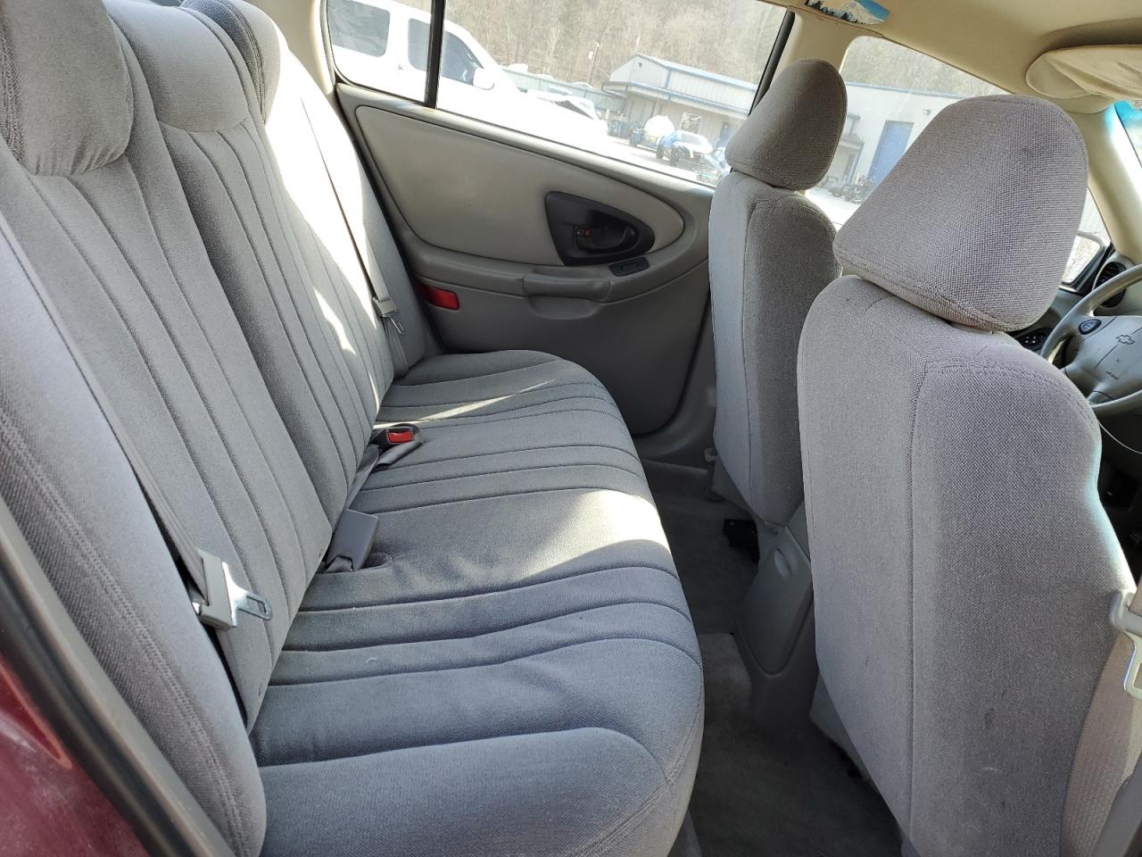 2005 Chevrolet Malibu - Image 10