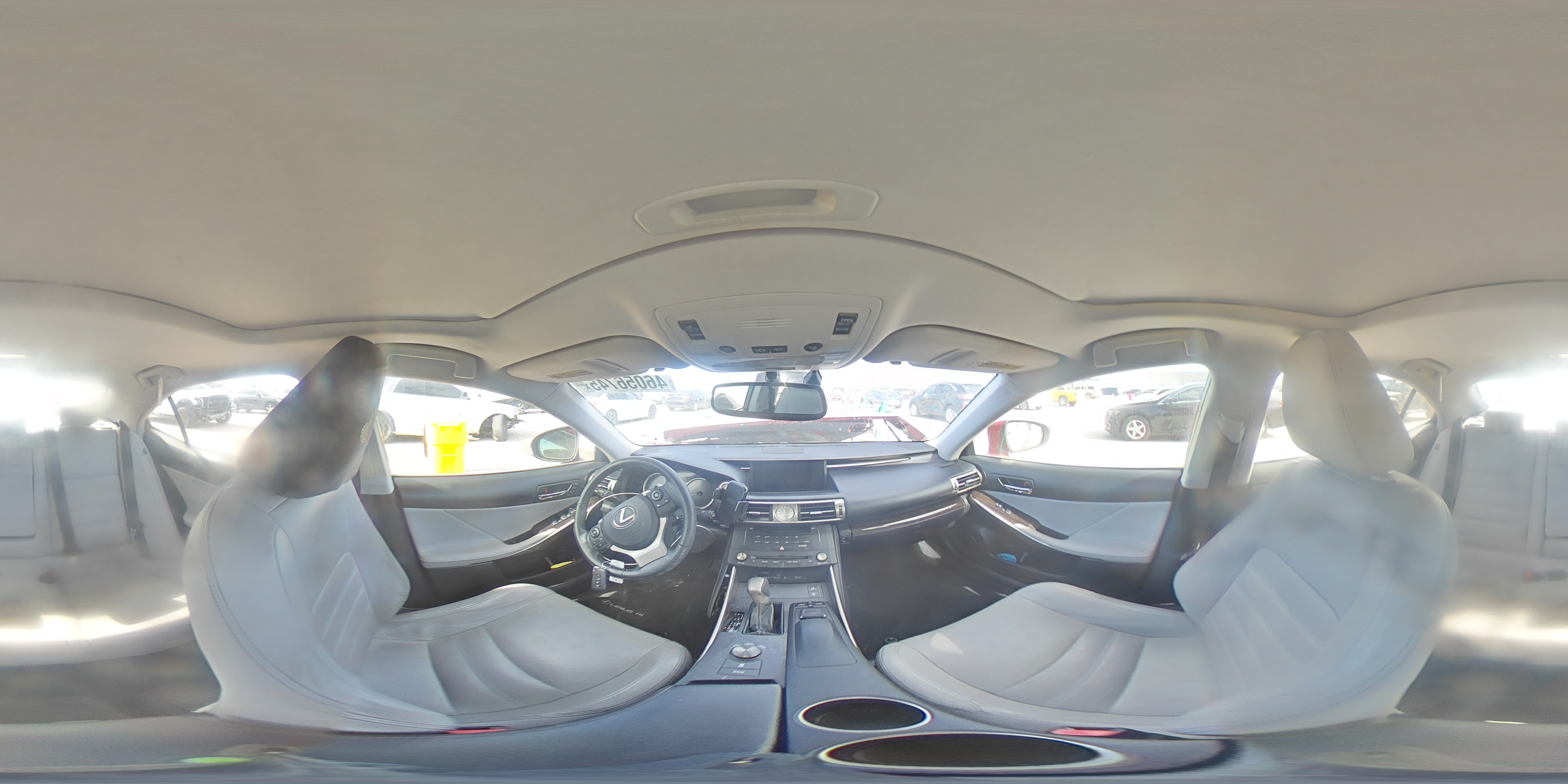 2015 Lexus IS - Image 13