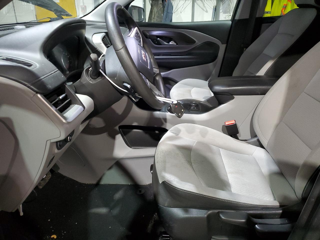 2022 GMC Terrain - Image 7