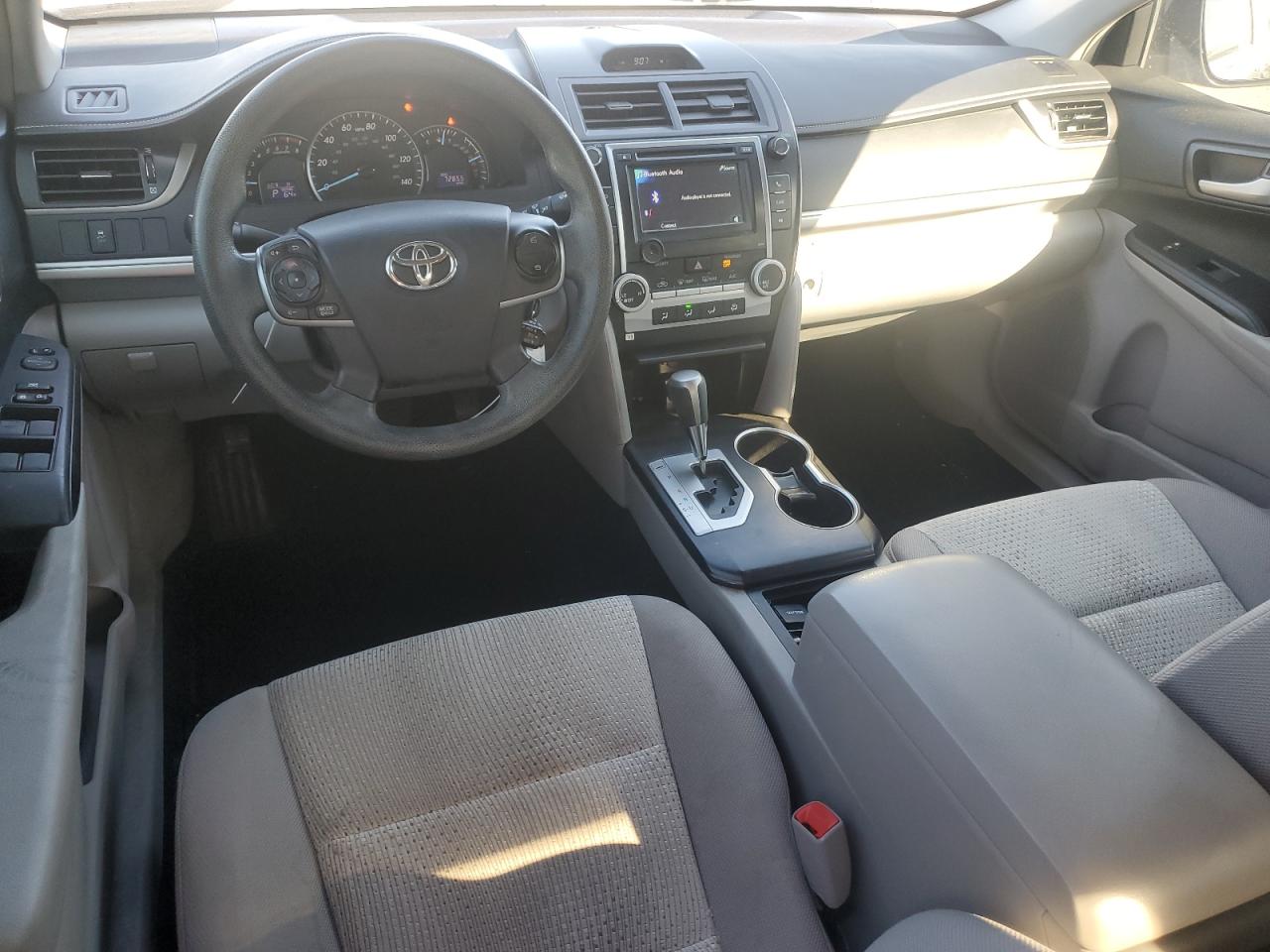2014 Toyota Camry - Image 8