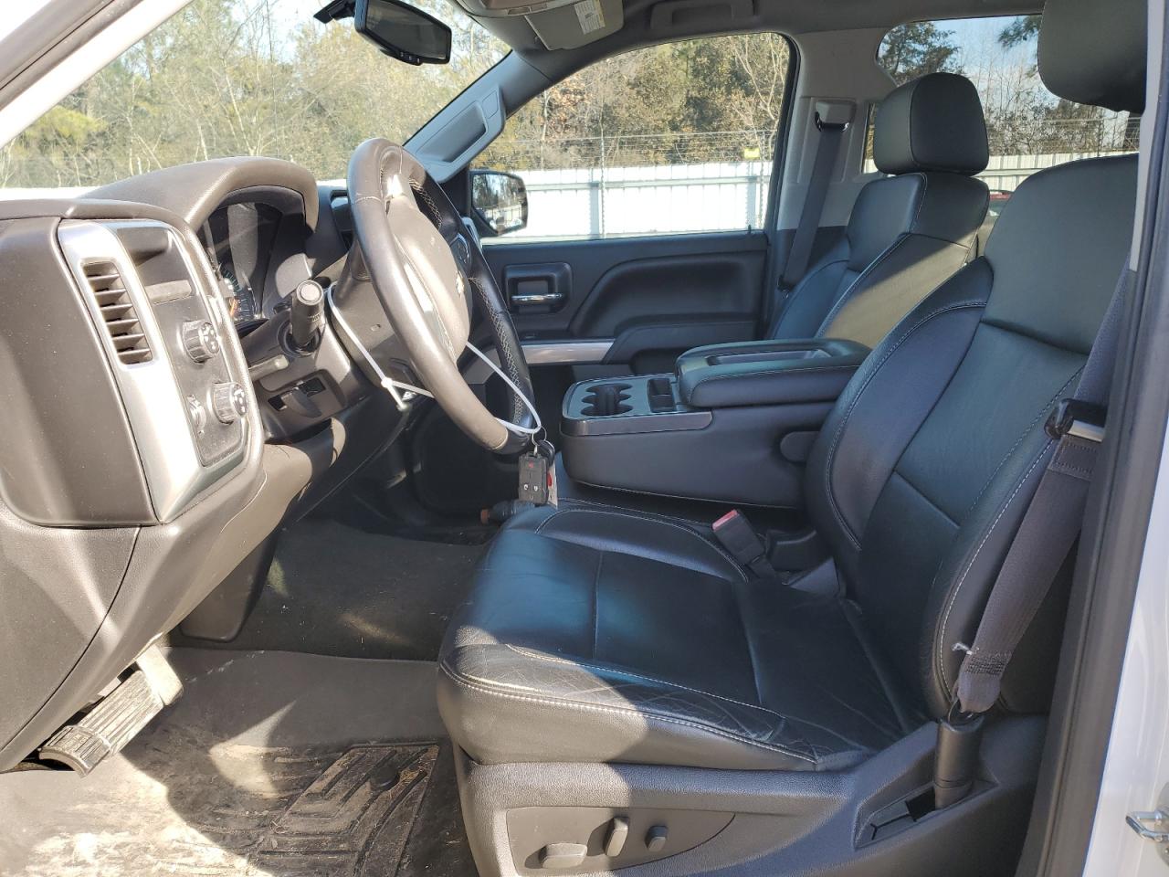2015 Chevrolet Silverado - Image 7