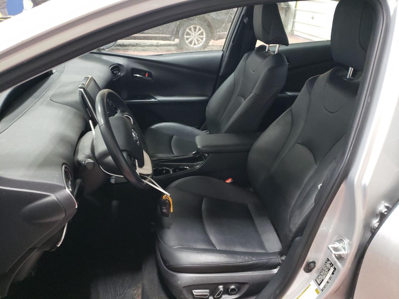 2017 Toyota Prius - Image 7