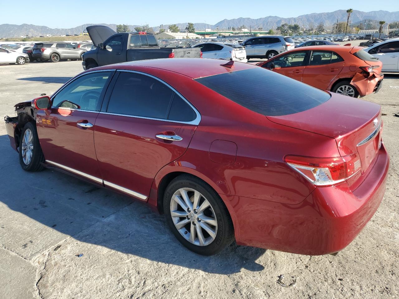 2011 Lexus ES - Image 2