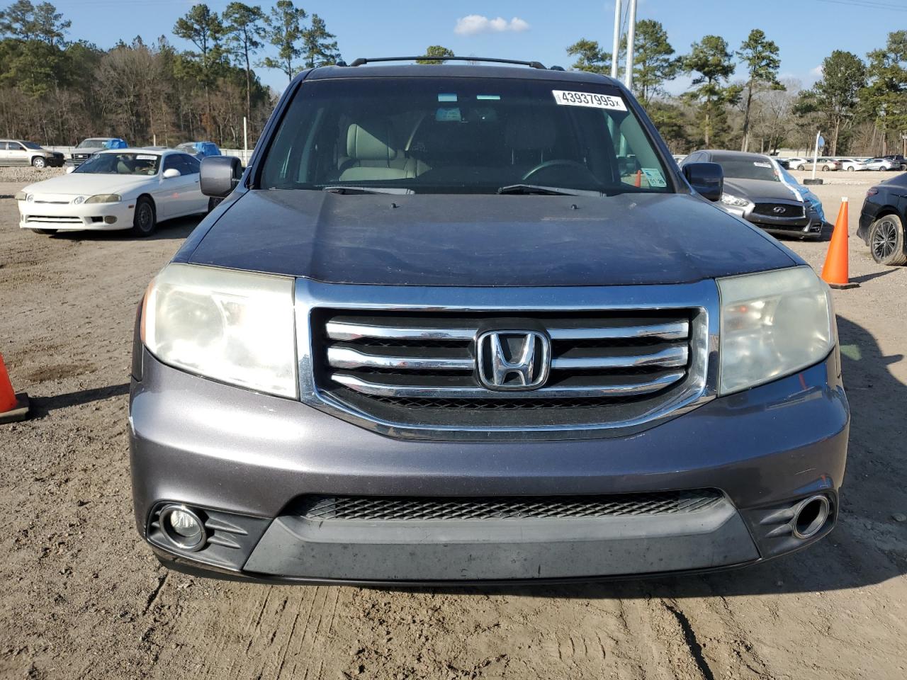 2014 Honda Pilot - Image 5