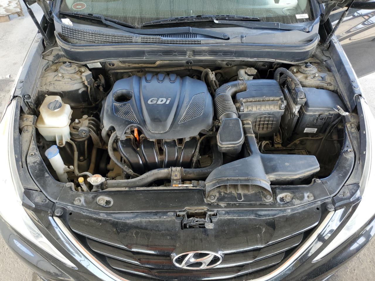 2013 Hyundai Sonata - Image 11