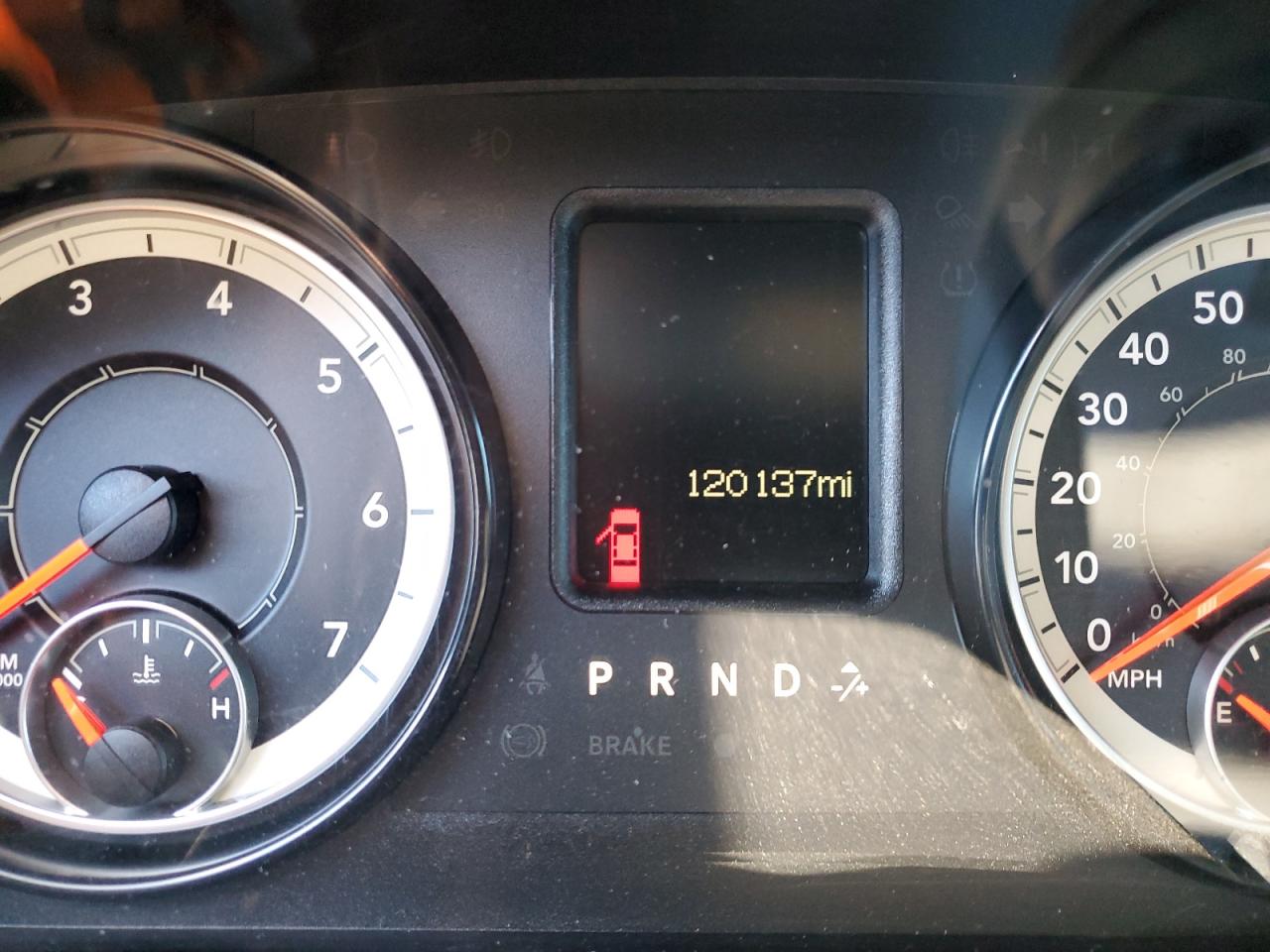 2016 RAM 1500 - Image 9