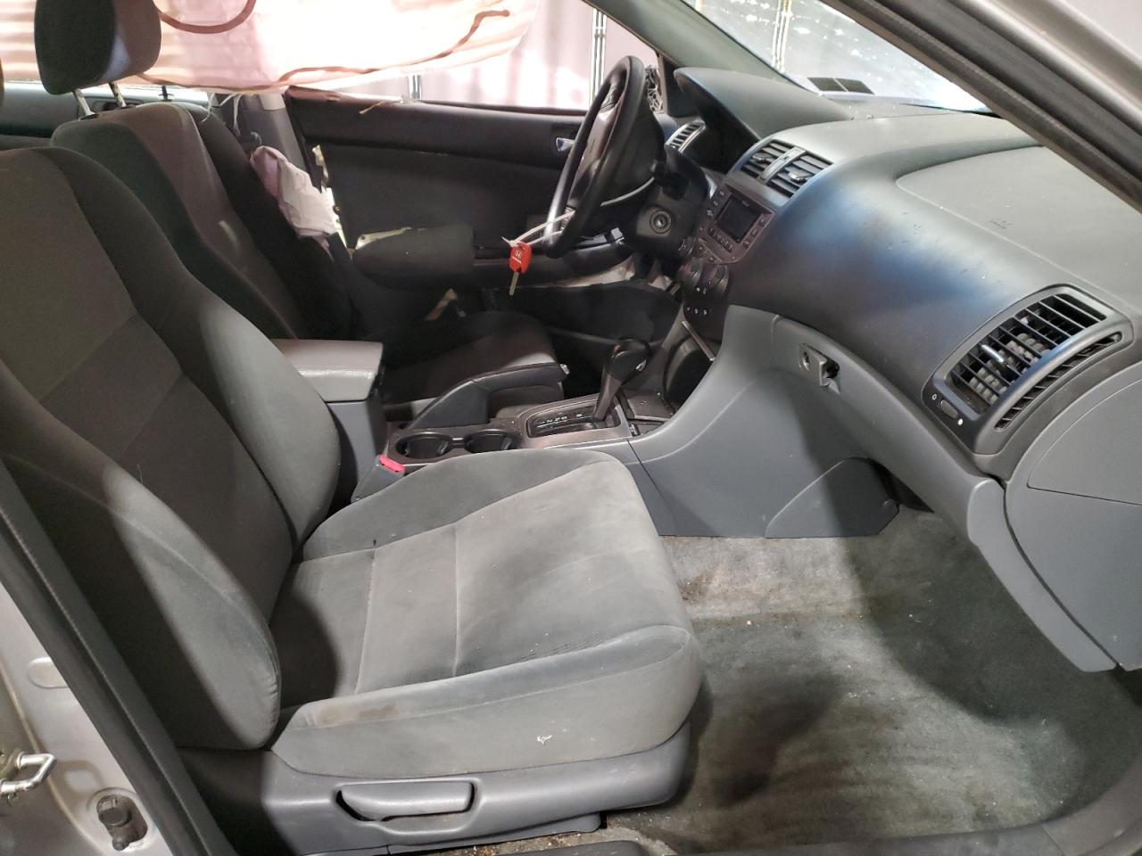2007 Honda Accord - Image 7
