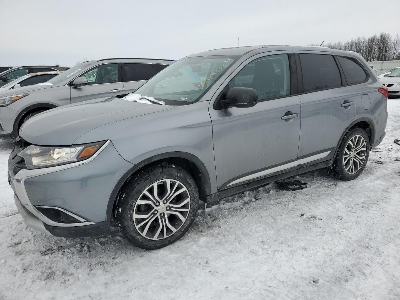 2016 Mitsubishi Outlander - Image 1