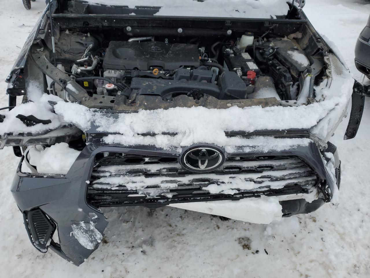 2023 Toyota RAV 4 - Image 12