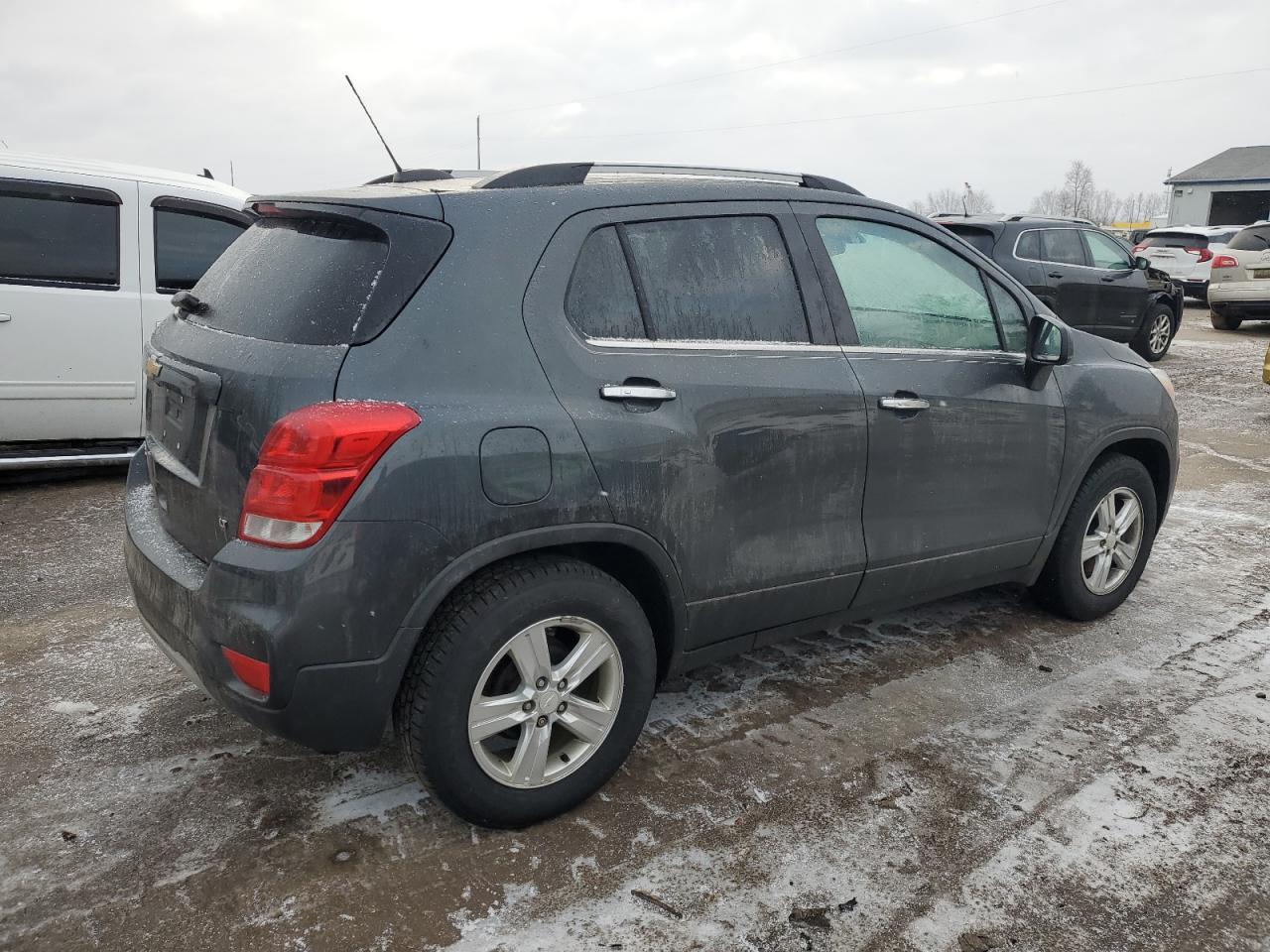 2018 Chevrolet Trax - Image 3