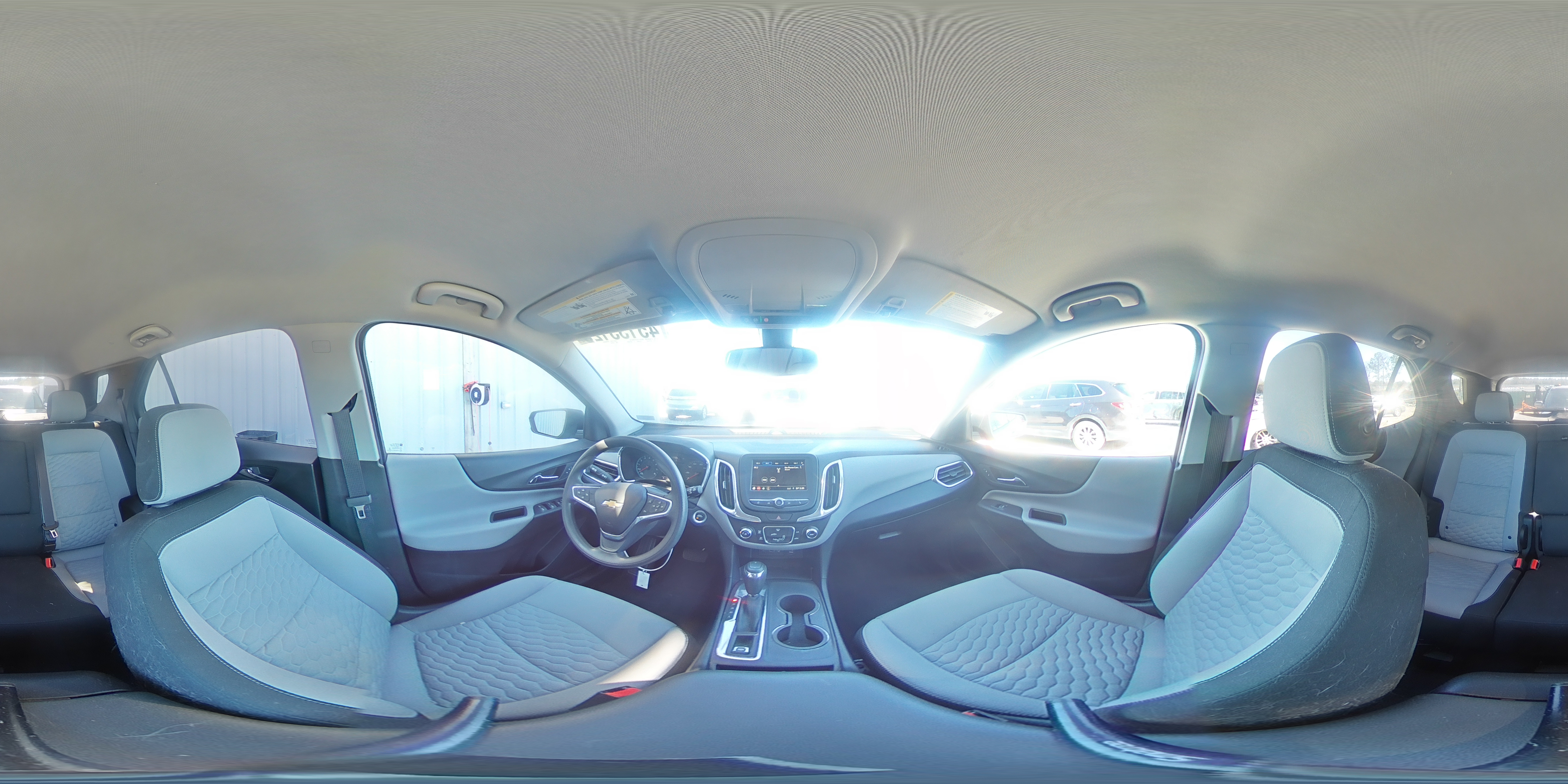 2019 Chevrolet Equinox - Image 16