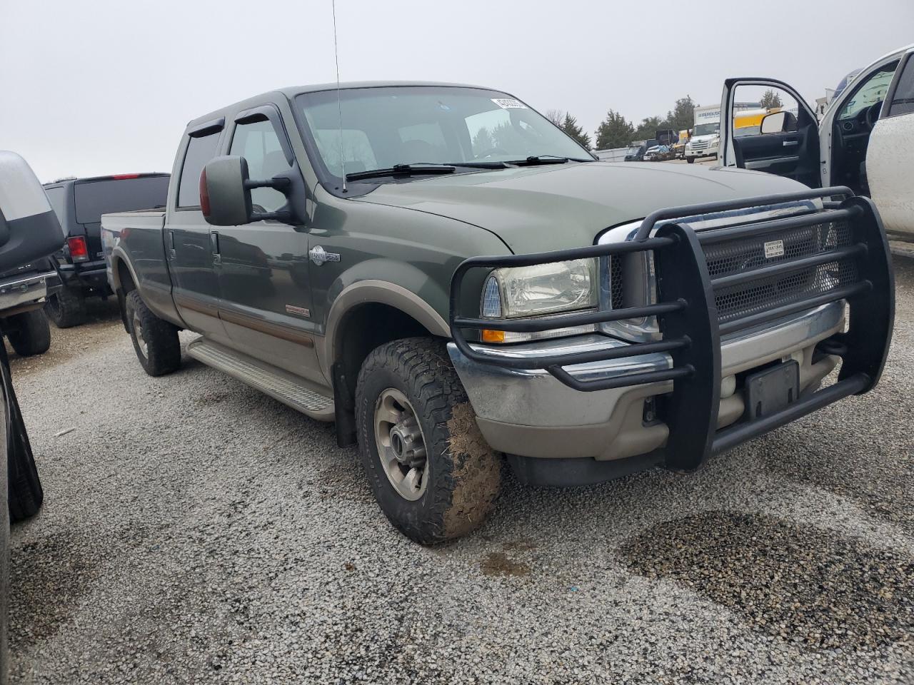 2004 Ford F350 - Image 4