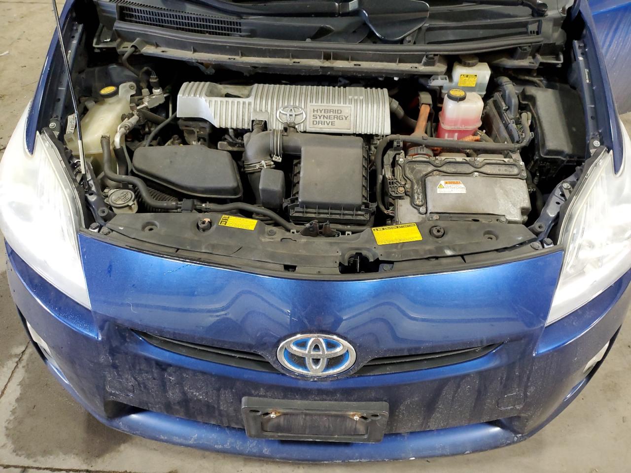 2010 Toyota Prius - Image 12