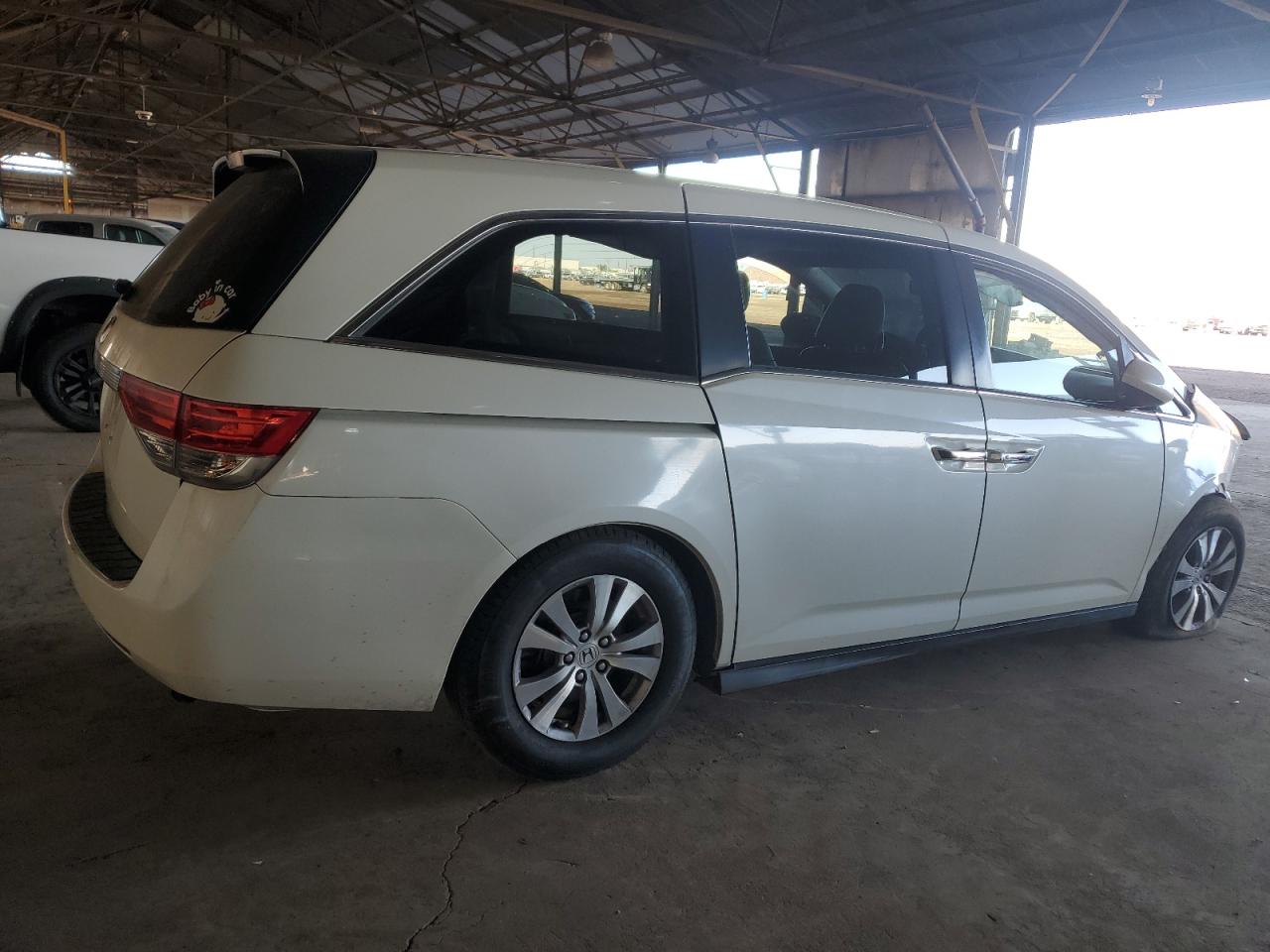 2015 Honda Odyssey - Image 3