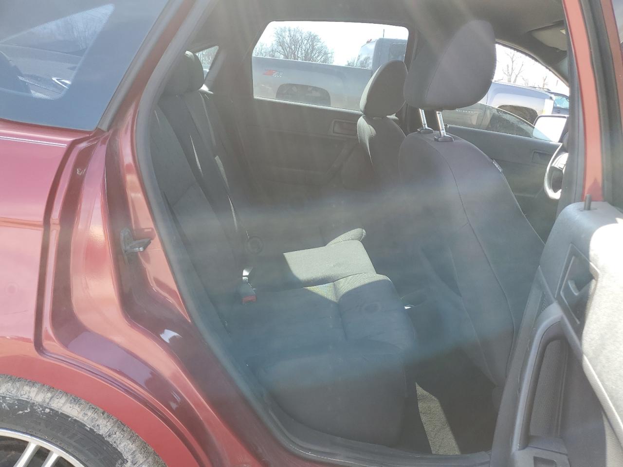 2010 Ford Focus - Image 10