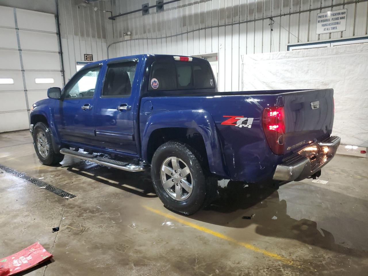 2011 Chevrolet Colorado - Image 2