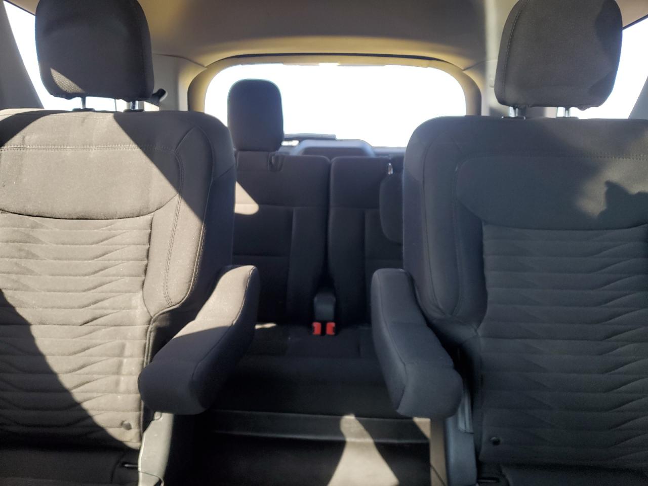 2020 Ford Explorer - Image 10