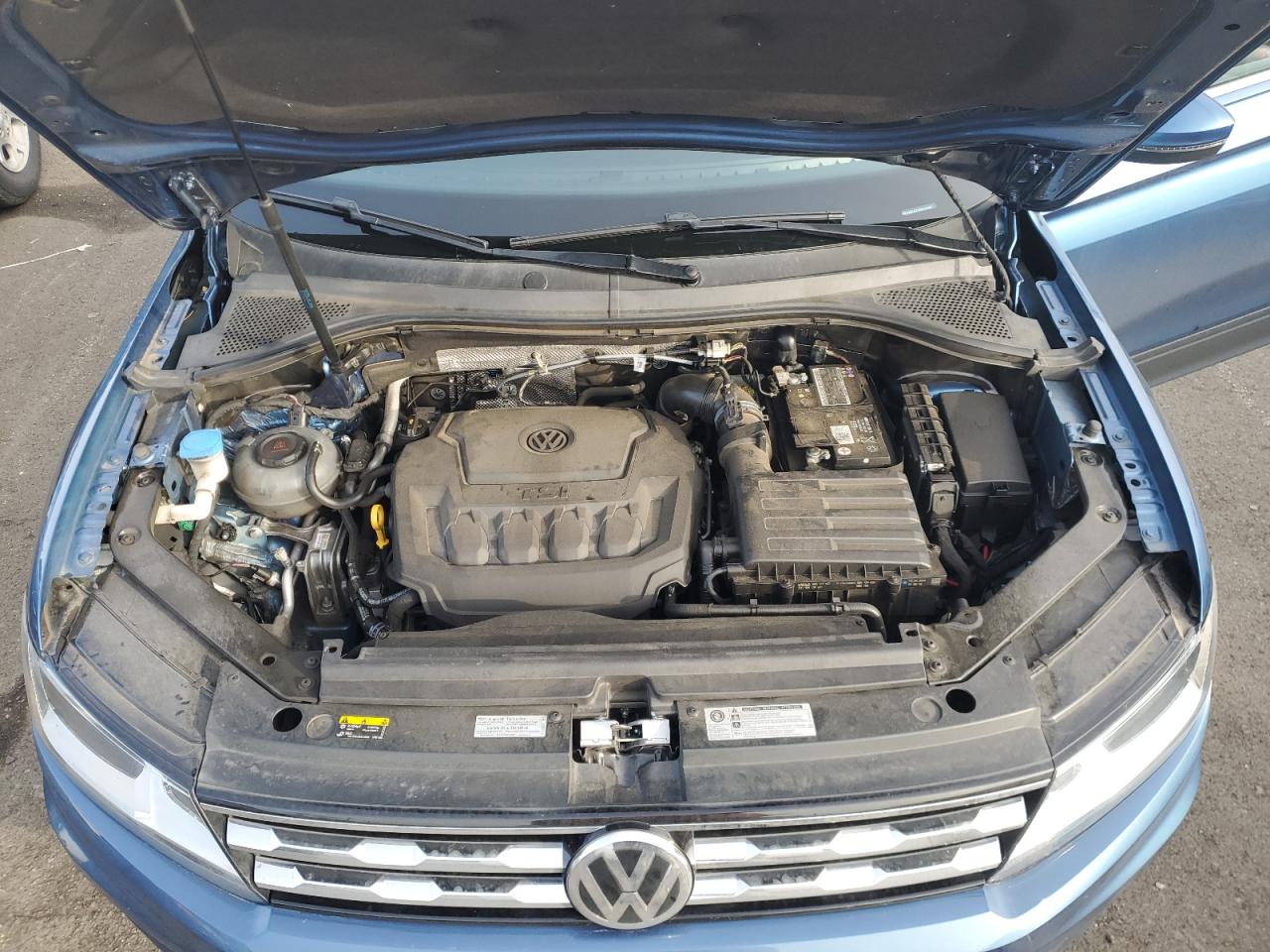 2019 Volkswagen Tiguan - Image 12