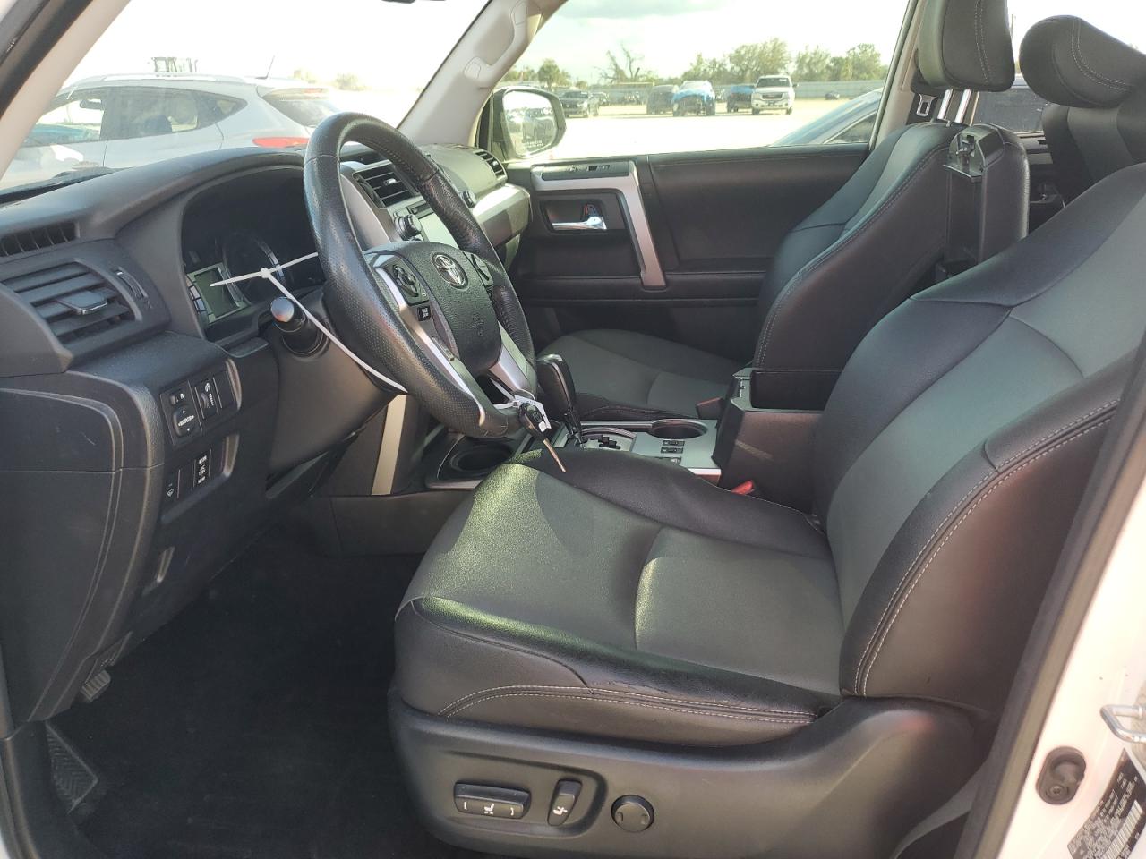2019 Toyota 4Runner - Image 7