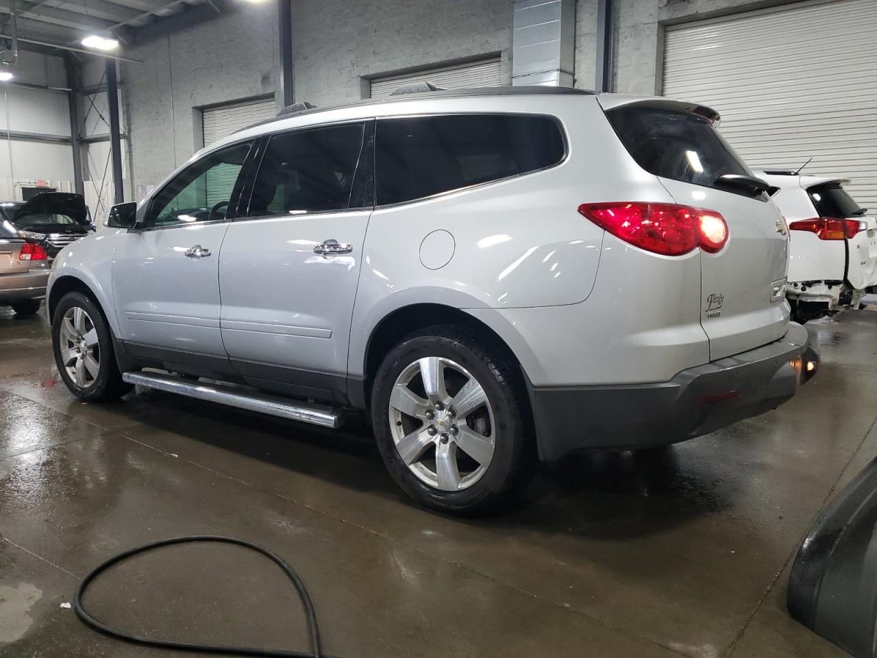 2011 Chevrolet Traverse - Image 2