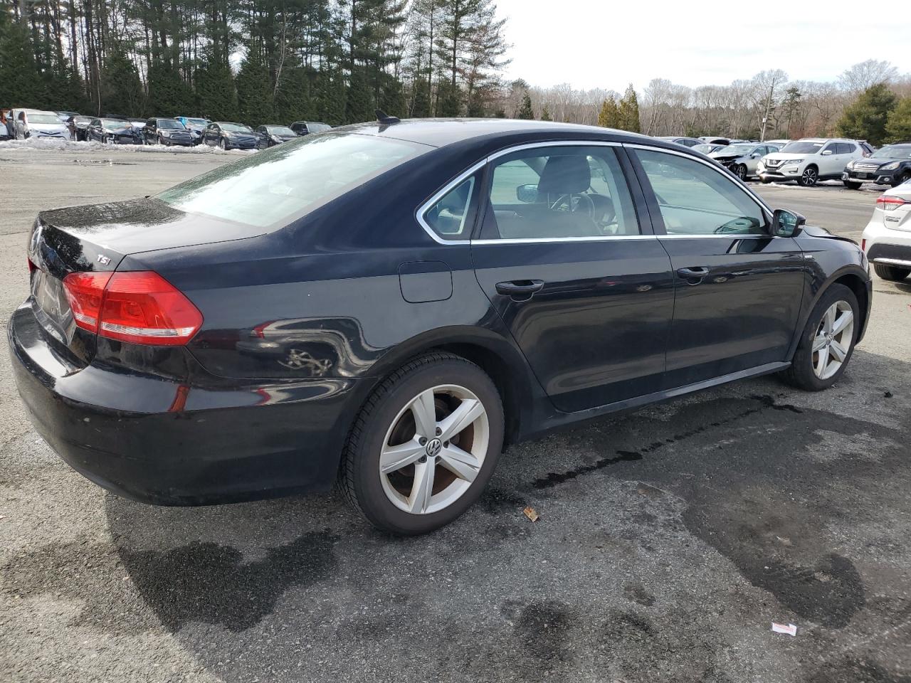 2014 Volkswagen Passat - Image 3