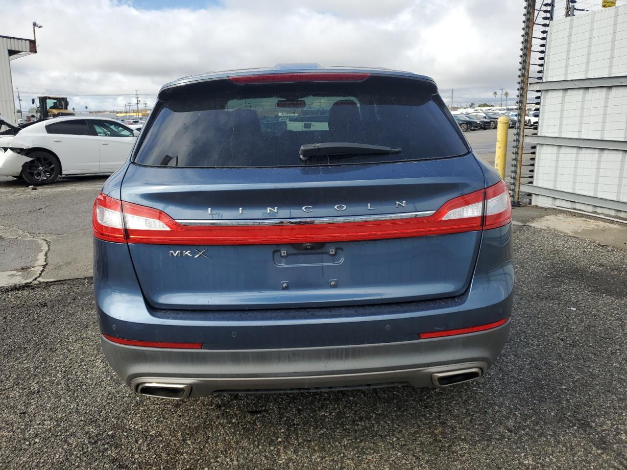2018 Lincoln MKX - Image 6