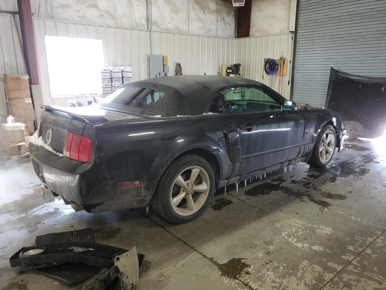 2007 Ford Mustang - Image 3