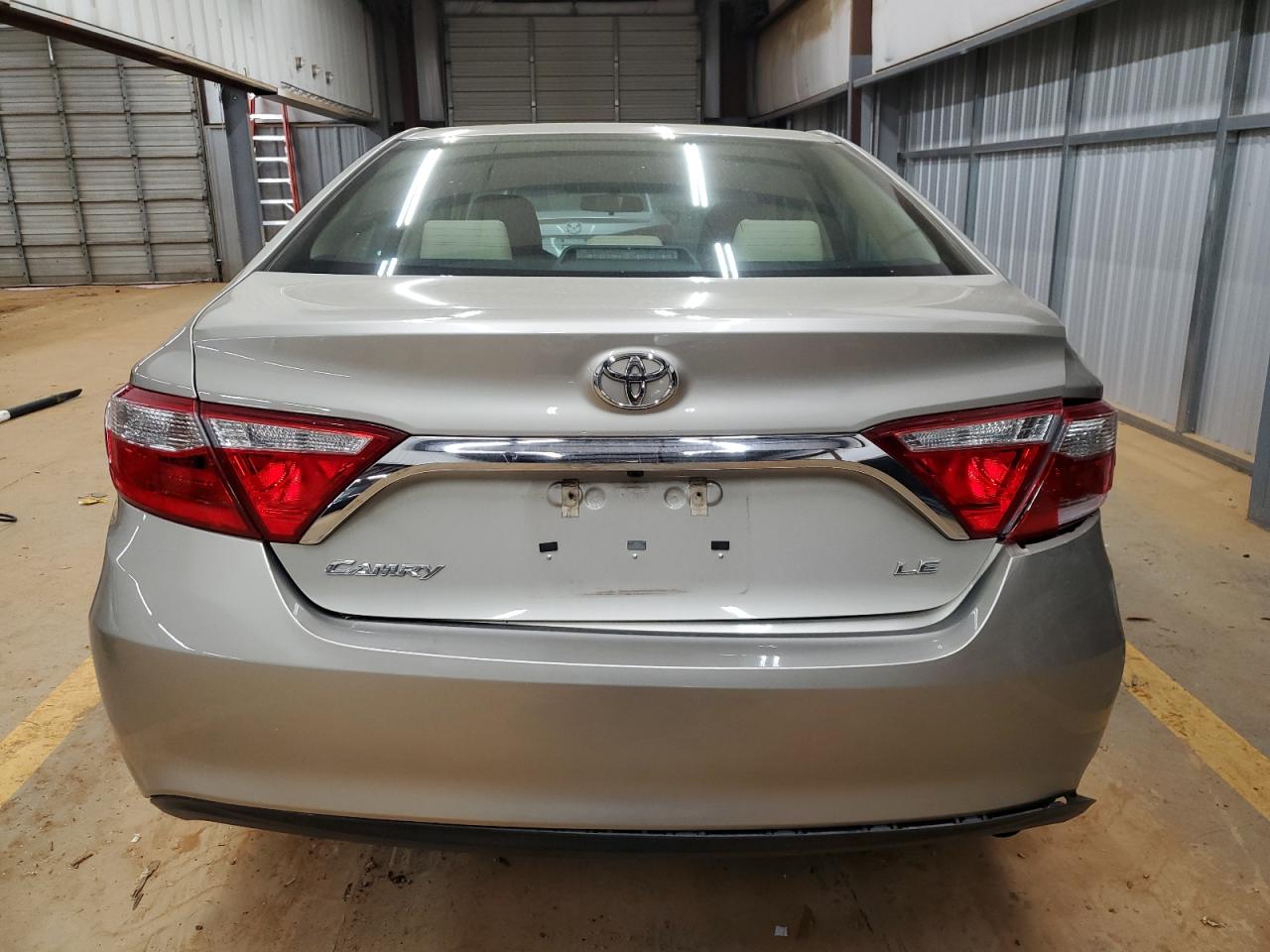 2015 Toyota Camry - Image 6