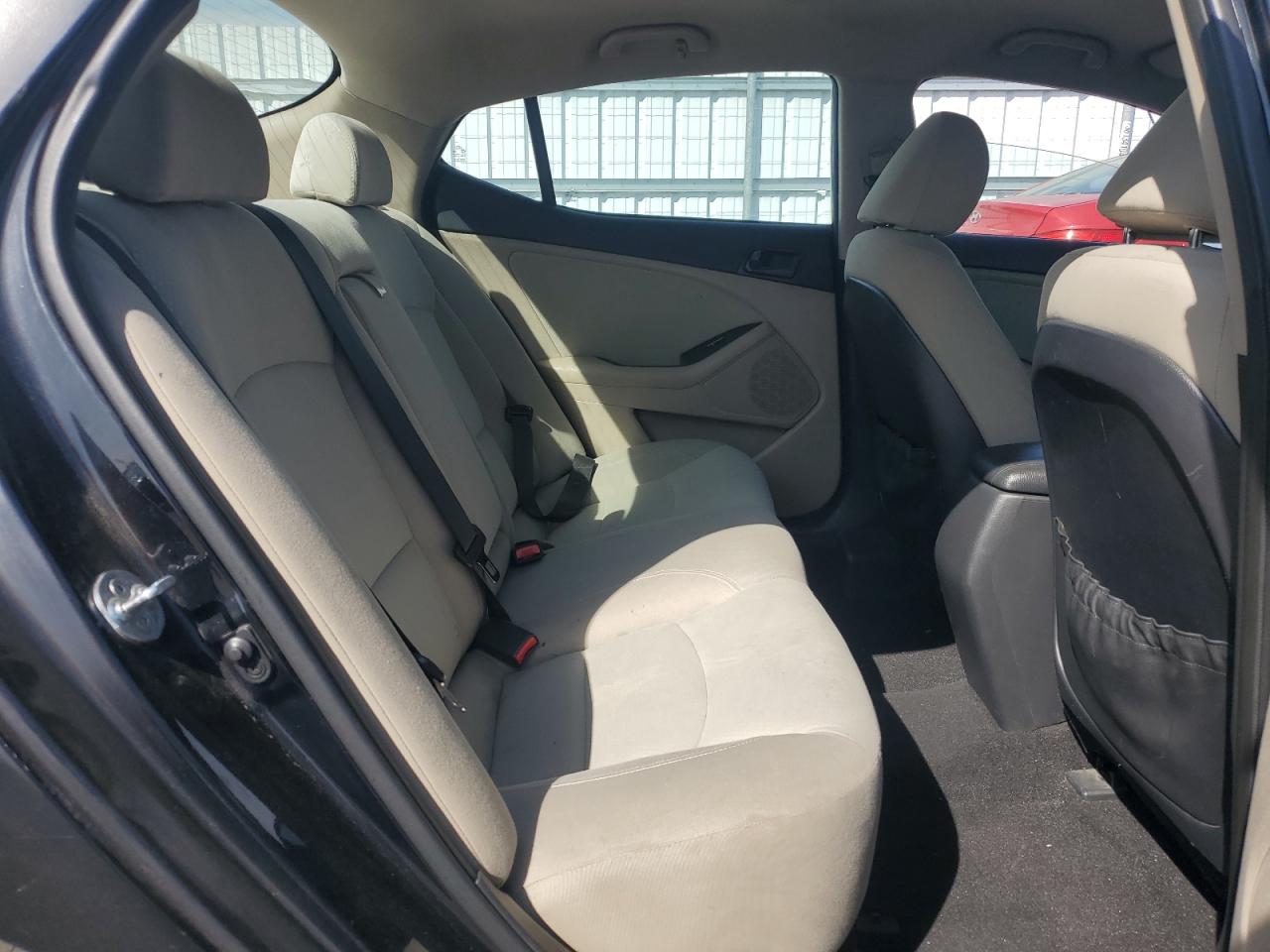 2014 Kia Optima - Image 10