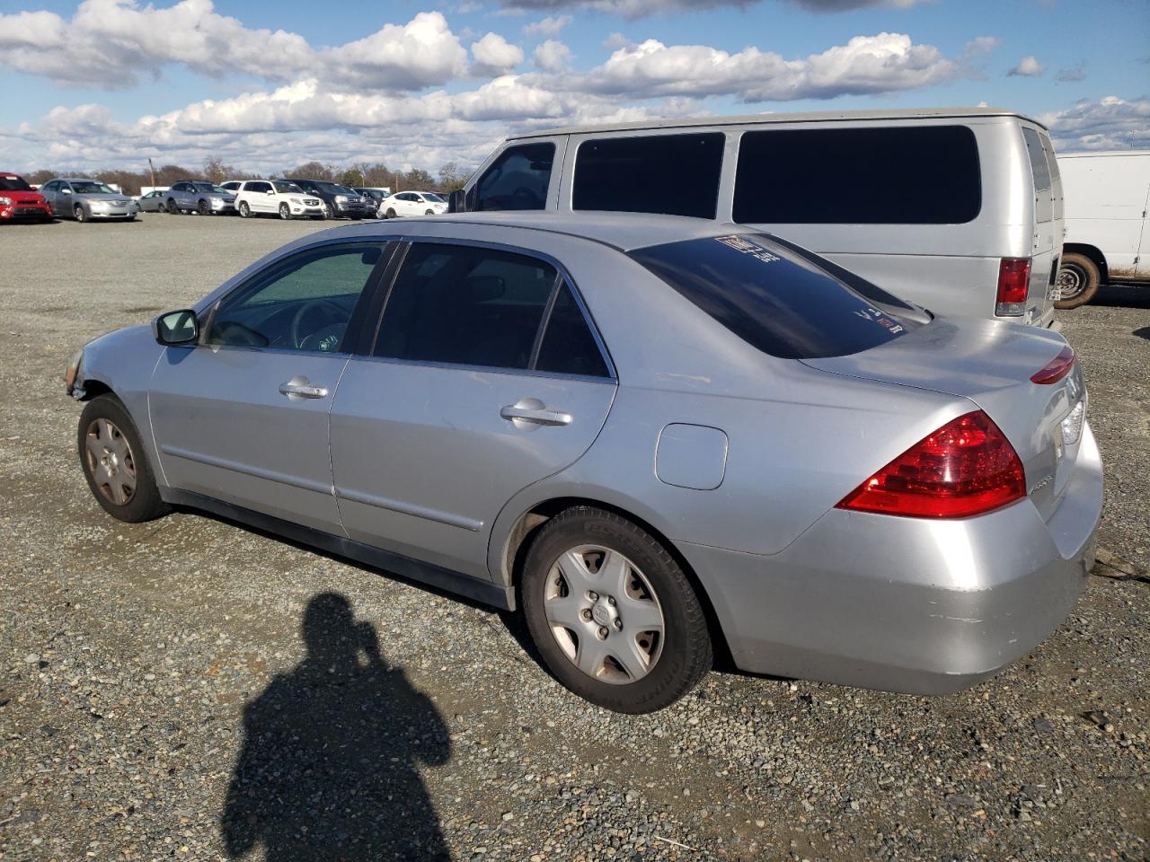 2007 Honda Accord - Image 2