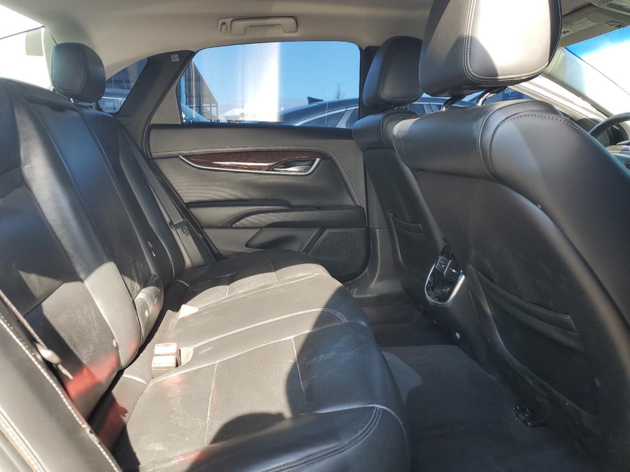 2017 Cadillac XTS - Image 10
