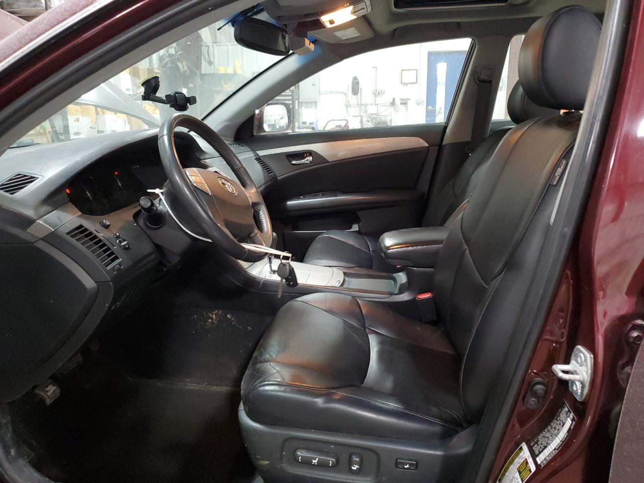 2007 Toyota Avalon - Image 7