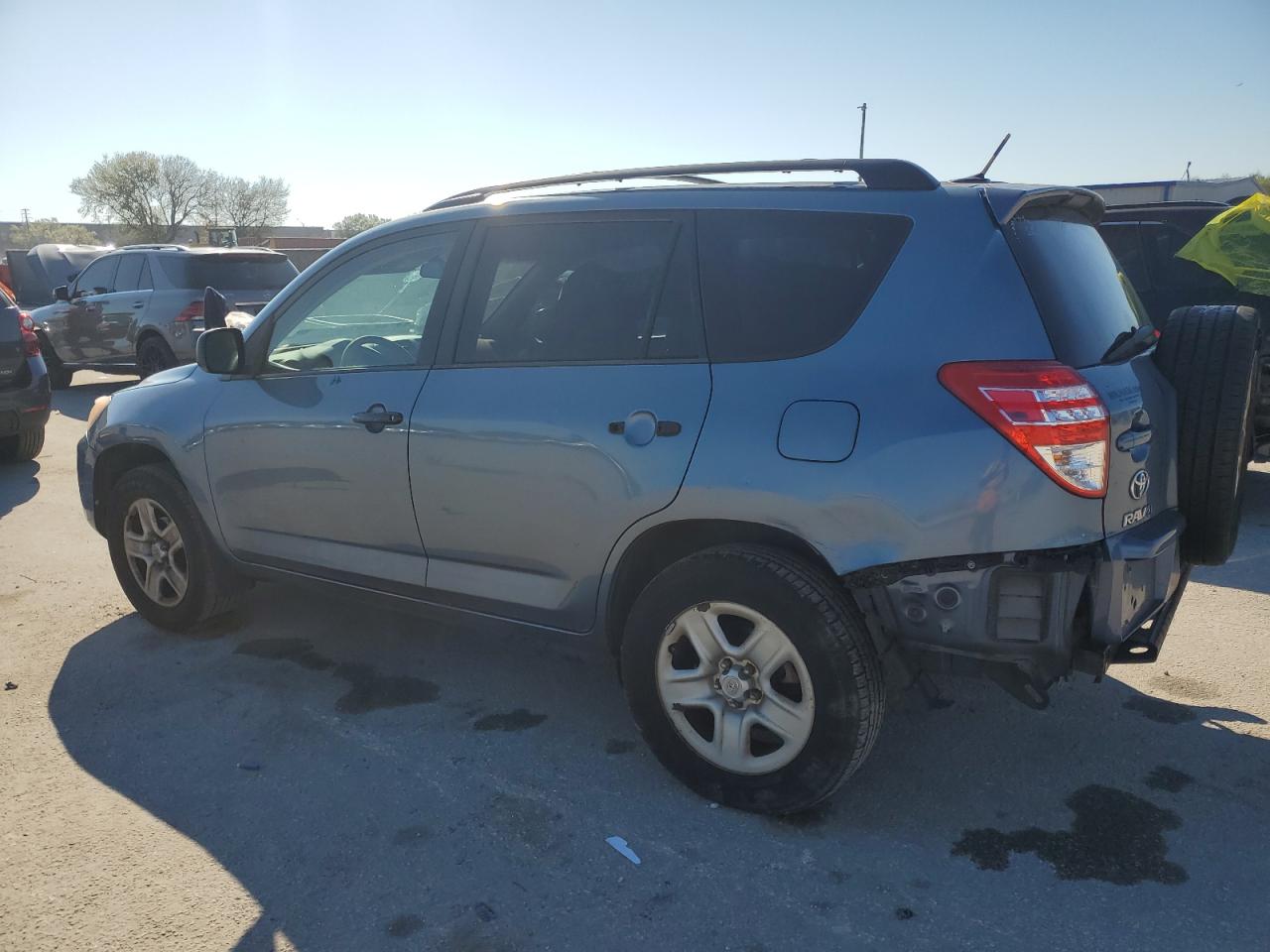 2012 Toyota RAV 4 - Image 2