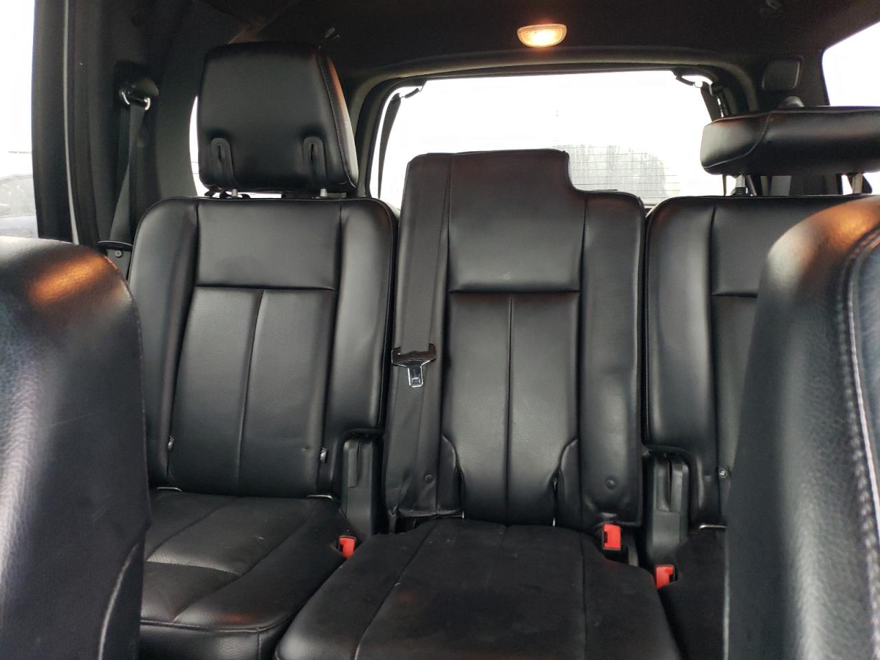 2016 Ford Expedition - Image 10