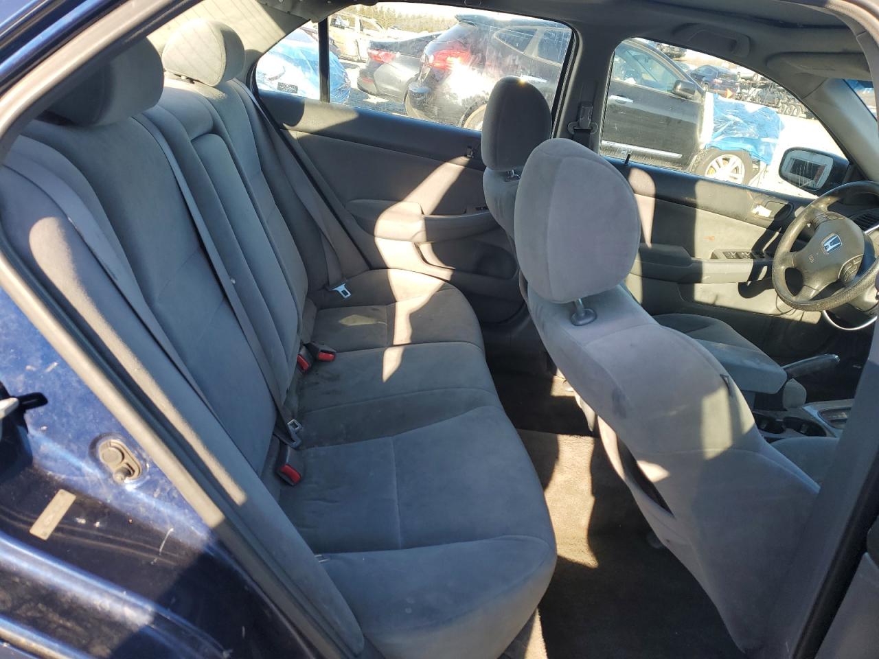 2003 Honda Accord - Image 10